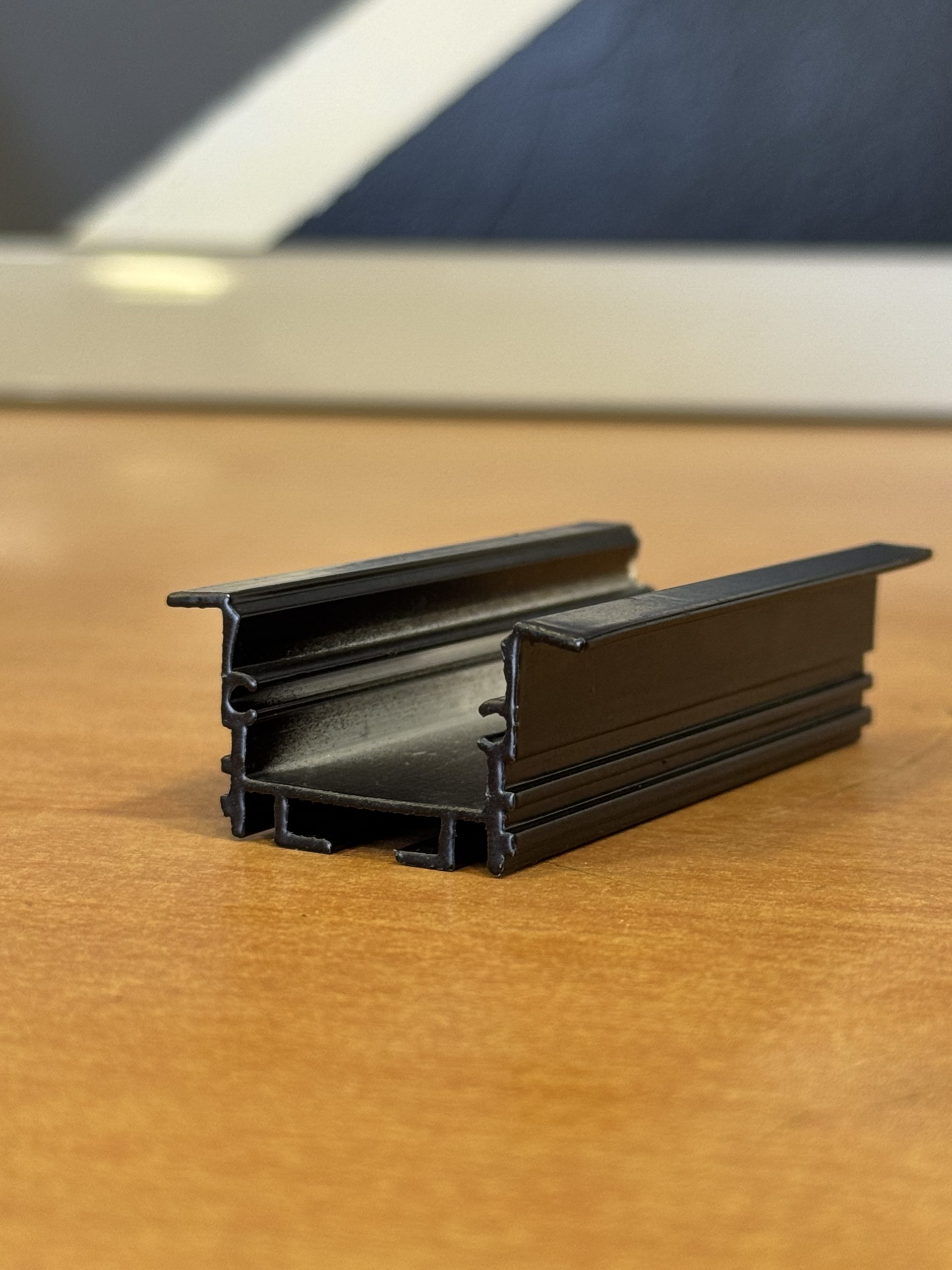 پارس آلومینیوم مومنی