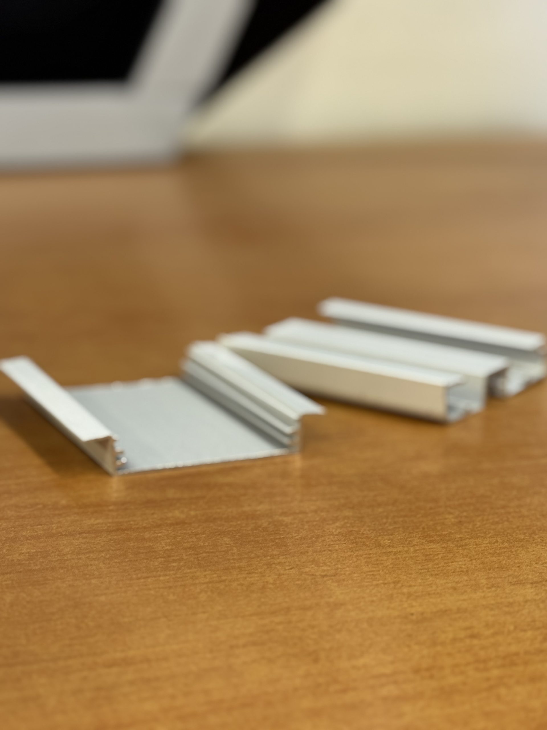 پارس آلومینیوم مومنی