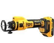 فرآیند دقیق شیارزنی در پنل کناف با استفاده از ابزار تخصصی (مانند تبدیل مینی سنگ به شیارزن). این مرحله کلید اجرای بی‌نقص نور خطی توکار است؛ شیار ایجاد شده باید دقیقا متناسب با ابعاد پروفیل آلومینیومی لاین نوری باشد.